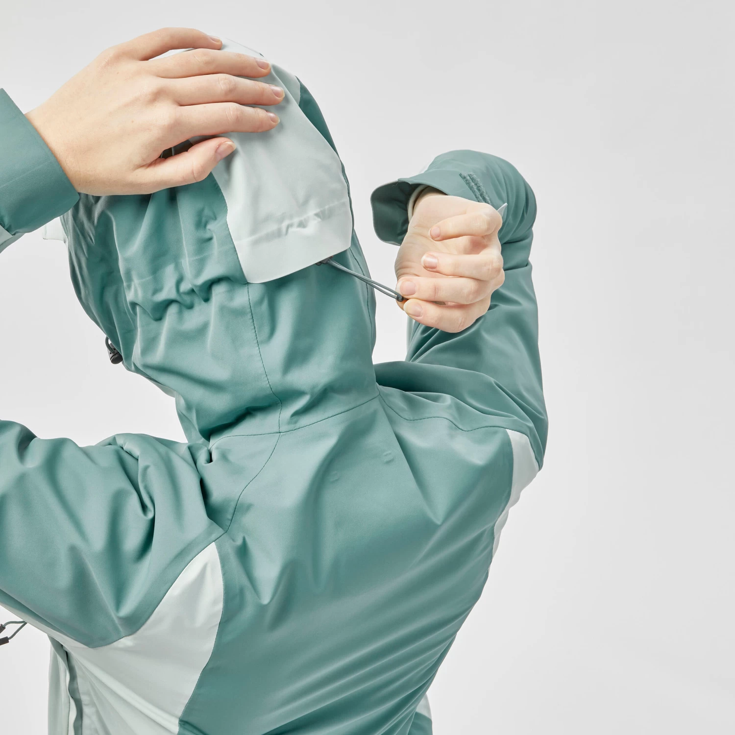 Quechua Women's Waterproof Mountain Walking Jacket 11 Quechua Women's Waterproof Mountain Walking Jacket - Image 9