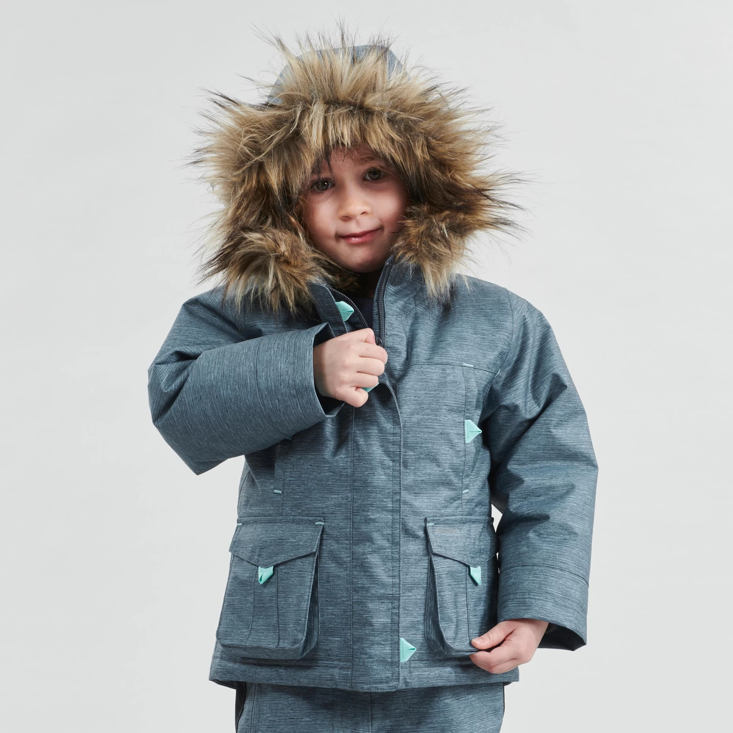 Quechua Kids’ Winter Waterproof Hiking Parka SH500 Ultra-Warm 2 8 Quechua Kids’ Winter Waterproof Hiking Parka SH500 Ultra-Warm 2 - Image 6