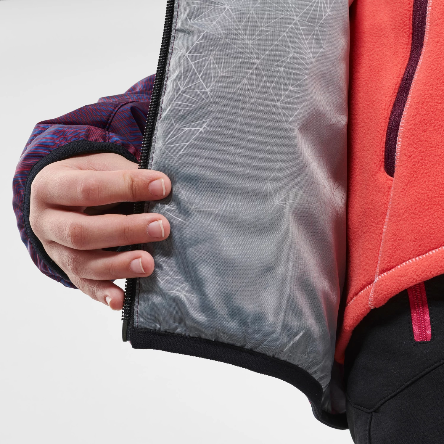 Quechua Kids’ Padded Hiking Jacket MH500 7 9 Quechua Kids’ Padded Hiking Jacket MH500 7 - Image 7