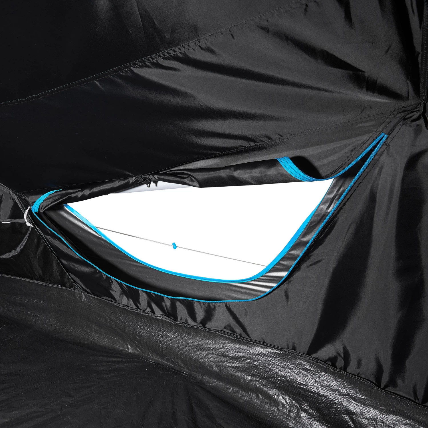 Quechua 3 Man Pop-Up Blackout Tent 17 Quechua 3 Man Pop-Up Blackout Tent - Image 15